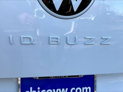 Certified 2025 Volkswagen ID. Buzz Pro S image 7