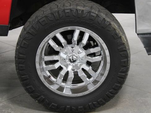 Used 2018 Chevrolet Silverado 1500 LT w/ Trailering Package AWD/4WD image 12