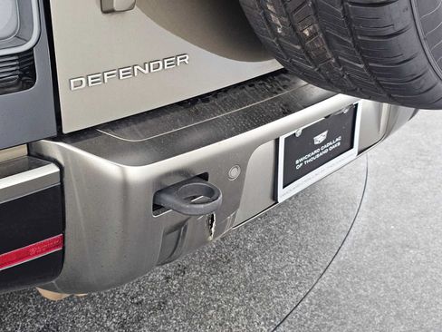 Used 2020 Land Rover Defender 110 X AWD/4WD image 13