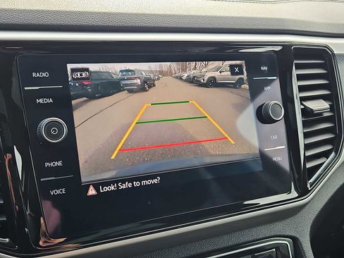 Used 2023 Volkswagen Atlas Cross Sport SEL image 16