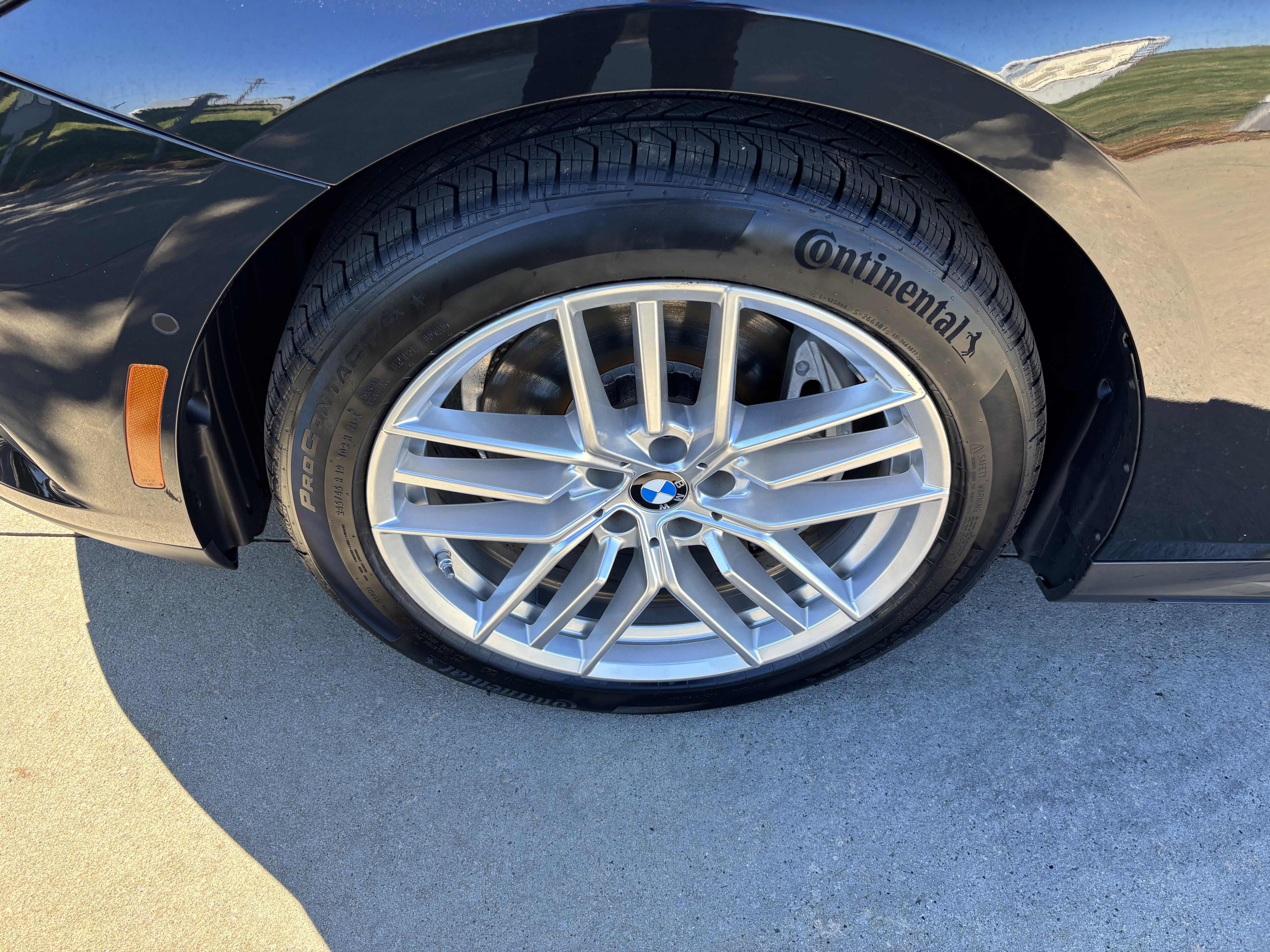 Certified 2024 BMW 540i xDrive w/ Executive Package AWD/4WD image 13