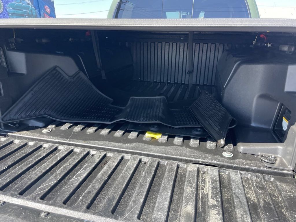 Used 2021 Toyota Tacoma SR5 w/ Trail Edition AWD/4WD image 17
