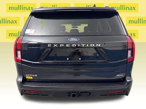 New 2026 Ford Expedition Max Active RWD image 8