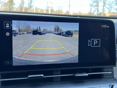 Used 2025 Hyundai Kona SEL AWD/4WD image 20