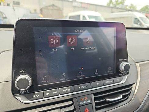 Used 2023 Nissan Altima 2.5 SV FWD image 26