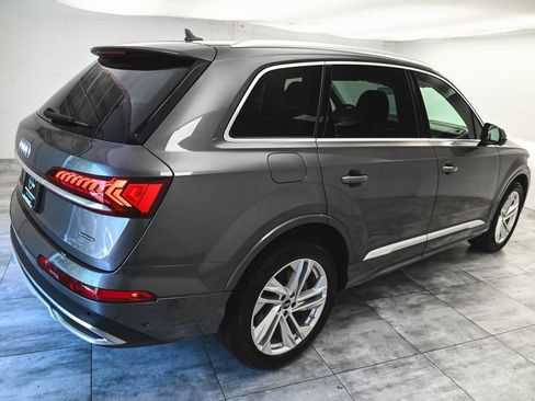 Used 2023 Audi Q7 2.0T Premium Plus w/ Premium Plus Package AWD/4WD image 6