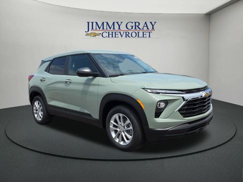 New 2026 Chevrolet TrailBlazer LS w/ LS Convenience Package FWD image 7