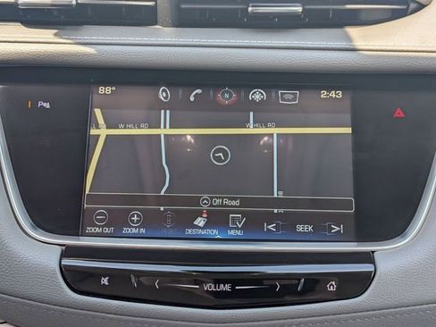 Used 2018 Cadillac XT5 Luxury w/ Driver Awareness Package AWD/4WD image 25