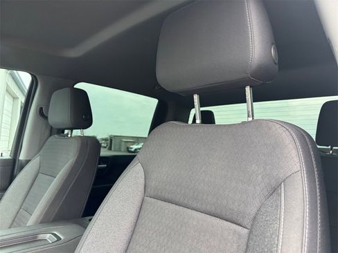 Used 2022 Chevrolet Silverado 2500 LT w/ Convenience Package image 11