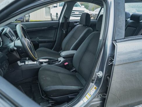 Used 2016 Mitsubishi Lancer ES image 7
