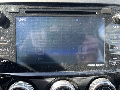 Used 2018 Subaru Forester 2.5i Premium w/ All-Weather Package image 11