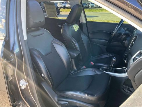 Used 2020 Jeep Compass Latitude image 7