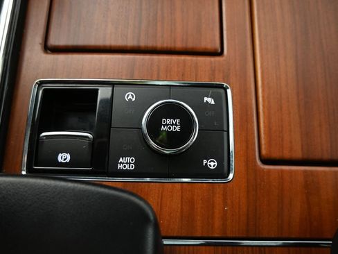 Used 2018 Lincoln Navigator Reserve w/ Technology Package AWD/4WD image 35