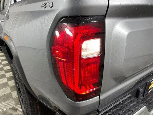 New 2026 GMC Canyon Elevation w/ Convenience Package image 16