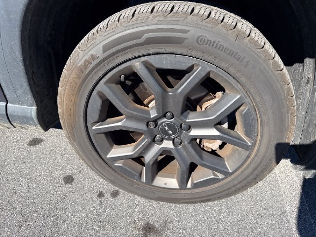 Used 2024 Honda Pilot Touring image 11
