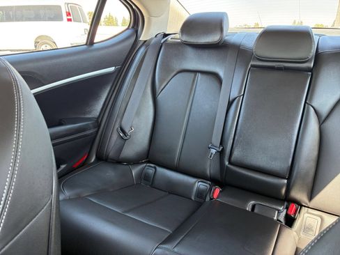 Used 2026 Genesis G70 2.5T RWD image 41