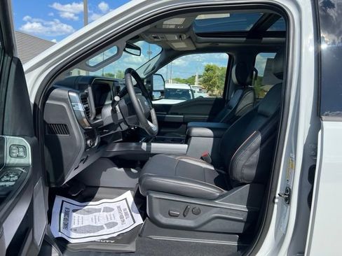 New 2026 Ford F250 Lariat w/ Black Appearance Package AWD/4WD image 12