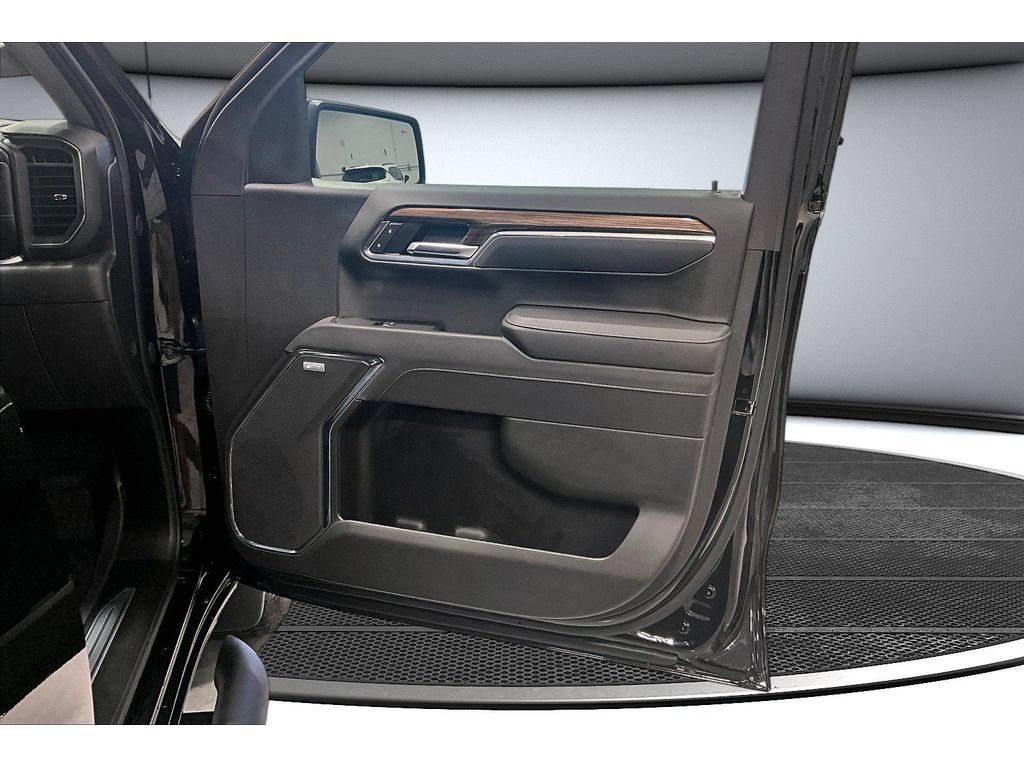 New 2026 Chevrolet Silverado 1500 RST w/ RST All Star Premium Package AWD/4WD image 44