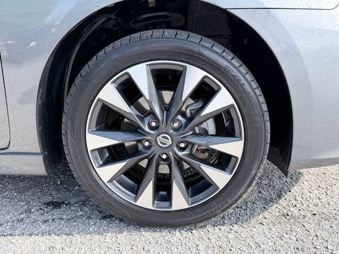 Used 2019 Nissan Sentra SR image 33