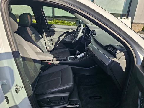 Used 2023 Audi Q3 2.0T Premium Plus w/ Premium Plus Package image 11