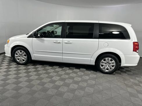 Used 2017 Dodge Grand Caravan SE w/ Power Window Group image 5