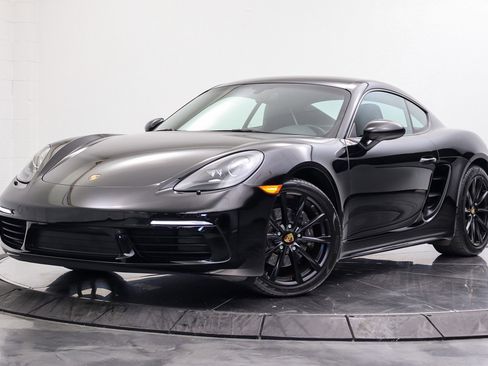 Used 2018 Porsche 718 Cayman RWD image 1