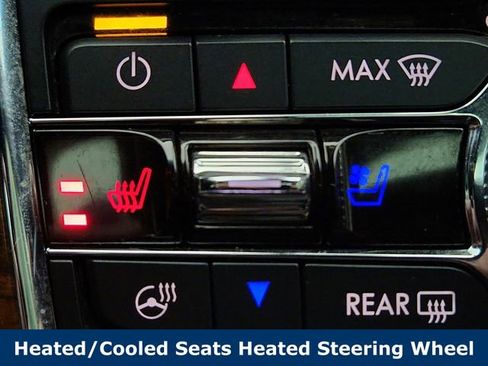 Used 2018 Lincoln Continental Reserve image 19