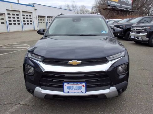 Certified 2021 Chevrolet TrailBlazer LT w/ Convenience Package image 3