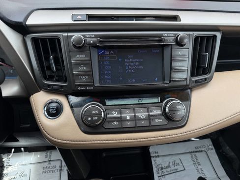 Used 2013 Toyota RAV4 Limited image 42