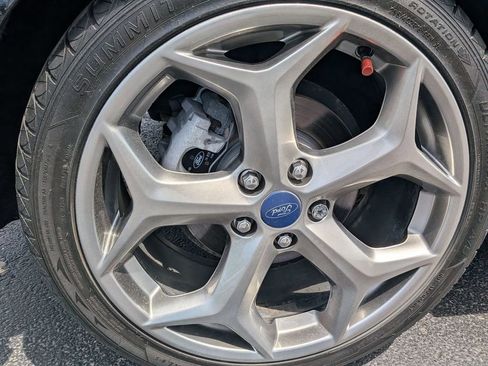 Used 2017 Ford Focus ST FWD image 24
