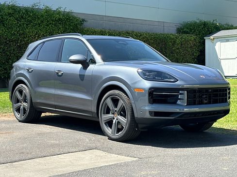 New 2026 Porsche Cayenne AWD/4WD image 10