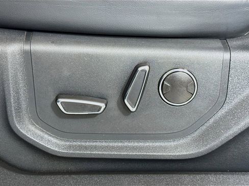 Used 2022 Ford F350 Platinum image 19