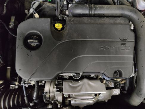 Used 2022 Chevrolet Malibu LT FWD image 30