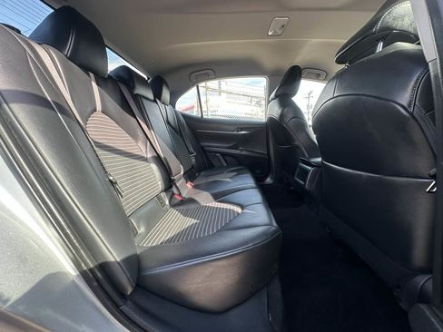 Used 2021 Toyota Camry SE FWD image 33