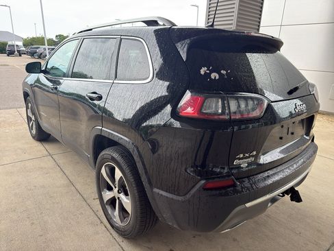 Used 2019 Jeep Cherokee Limited w/ Trailer Tow Group AWD/4WD image 5