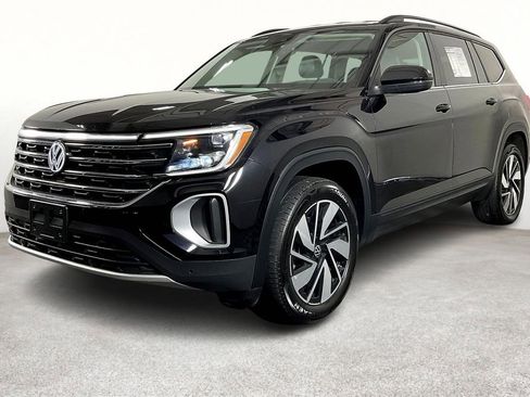 Used 2024 Volkswagen Atlas SE image 15