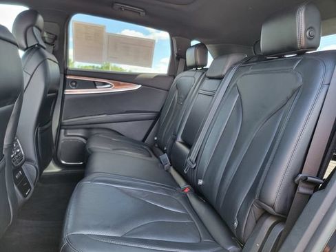 Used 2019 Lincoln Nautilus Reserve AWD/4WD image 21
