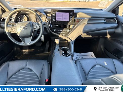 Used 2024 Toyota Camry SE image 16
