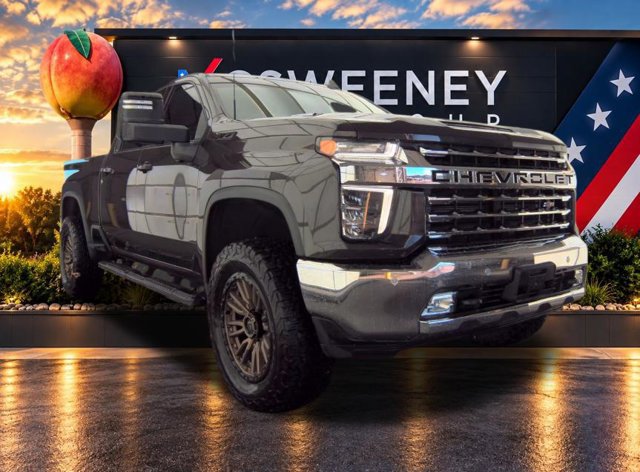 Used 2021 Chevrolet Silverado 2500 LTZ w/ LTZ Convenience Package AWD/4WD image 3