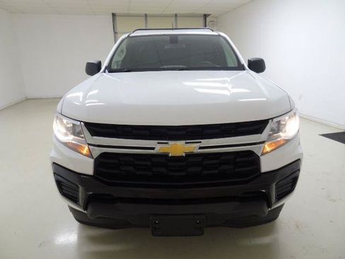 Used 2022 Chevrolet Colorado W/T w/ WT Convenience Package RWD image 2
