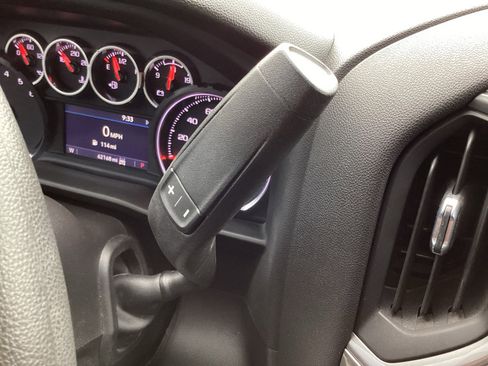 Used 2022 Chevrolet Silverado 1500 Custom w/ LPO, Blackout Package image 26