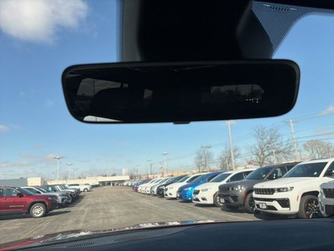 New 2025 Jeep Grand Cherokee L Altitude image 27