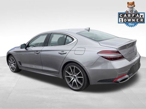 Used 2025 Genesis G70 2.5T image 3