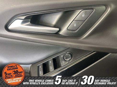 Certified 2025 Chevrolet Equinox LT w/ LPO, Floor Liner Package image 28