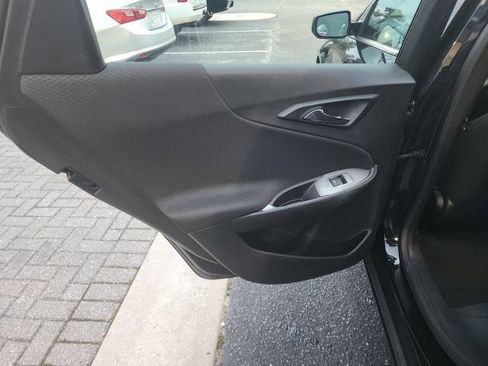 Used 2022 Chevrolet Malibu LS image 11