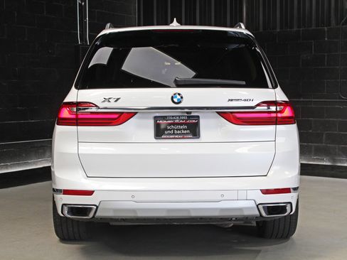 Used 2022 BMW X7 xDrive40i w/ Executive Package AWD/4WD image 14