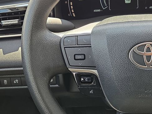 Used 2025 Toyota Camry LE FWD image 19