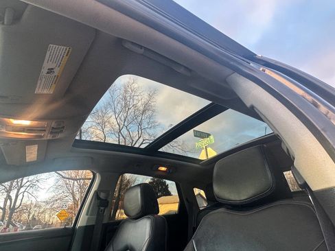 Used 2015 Cadillac SRX Luxury w/ Driver Awareness Package image 19