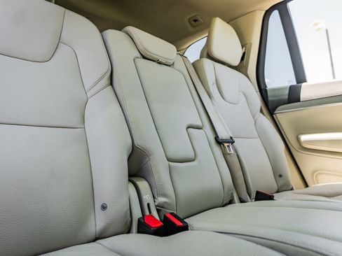Used 2023 Volvo XC90 B5 Core w/ Protection Package Premier AWD/4WD image 41
