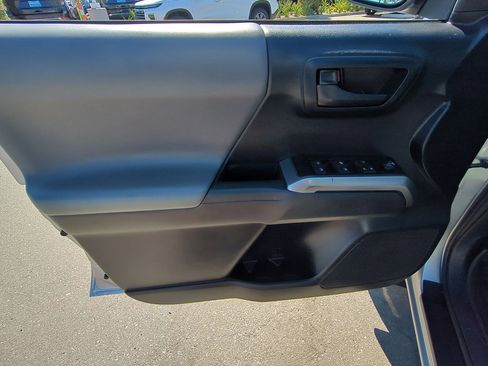 Used 2021 Toyota Tacoma SR5 image 20
